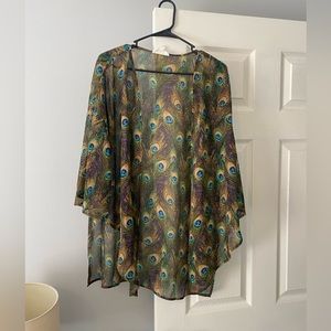 Peacock patterned slightly sheer kimono cardigan. Size small.